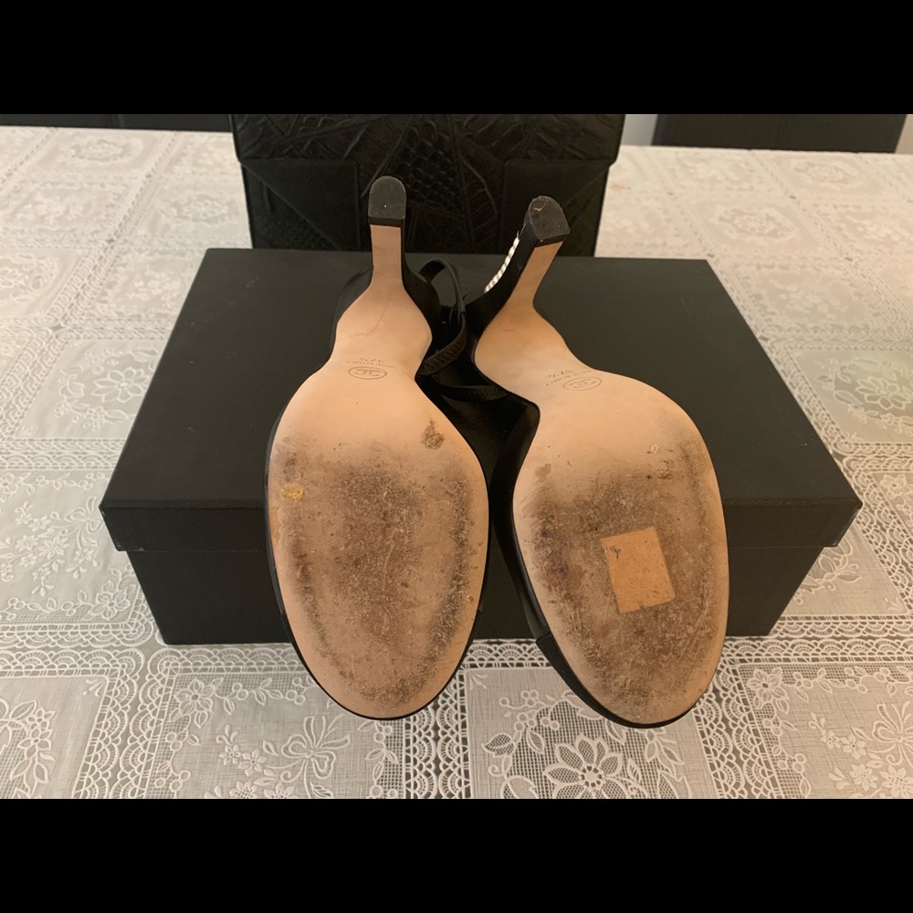 (Pending)Chanel  Black Pearl Heel Slings - Picture 6 of 8